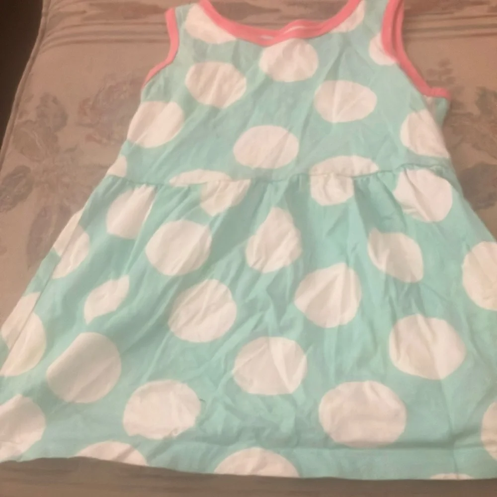 FINAL MARKDOWN Little girls carters dress 24 months